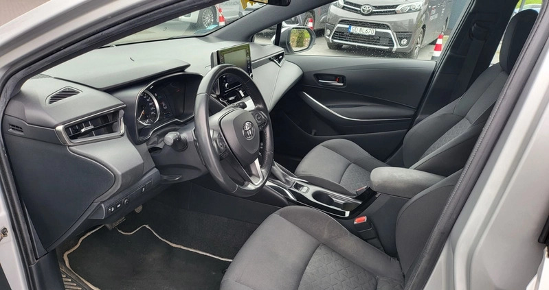 Toyota Corolla cena 72900 przebieg: 236105, rok produkcji 2019 z Uniejów małe 301